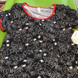 Xs very stretchy Halloween capsule tee